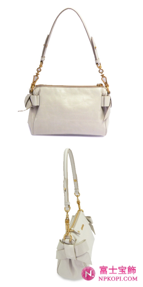 MIUMIU ミュウミュウ クラッチバッグ 2WAY サイドリボン ヴィンテージ レザー アイボリー 5N1557 VITELLO LUX TALCO